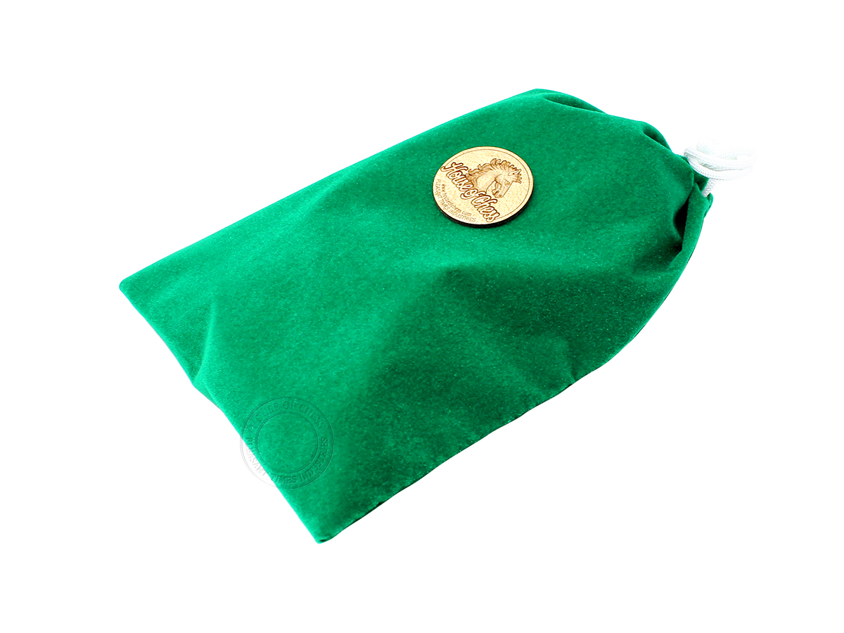 Velvet pouch included with this purchase.